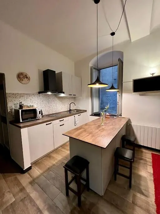 Lovely Apartment In The Heart Of Genoa
