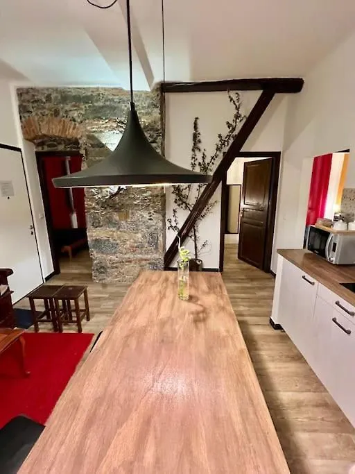 Lovely Apartment In The Heart Of Genoa 0*,