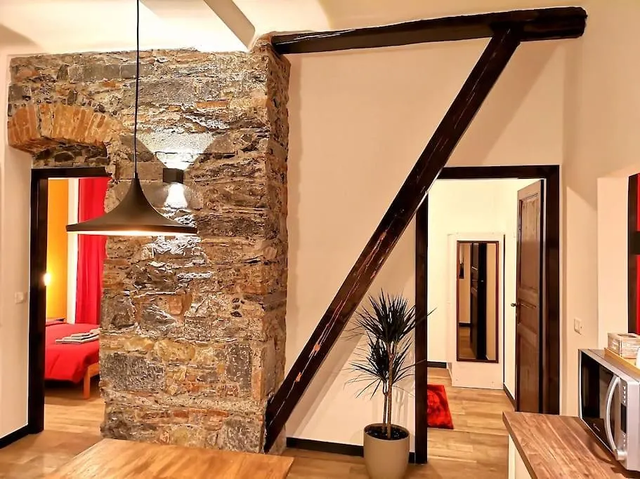 Lovely Apartment In The Heart Of Genoa location