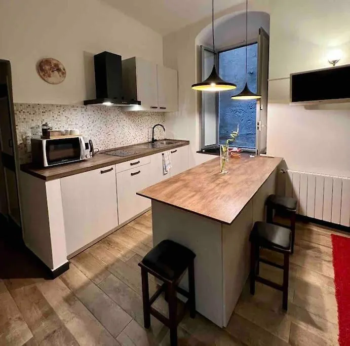 Lovely Apartment In The Heart Of Genoa Italy